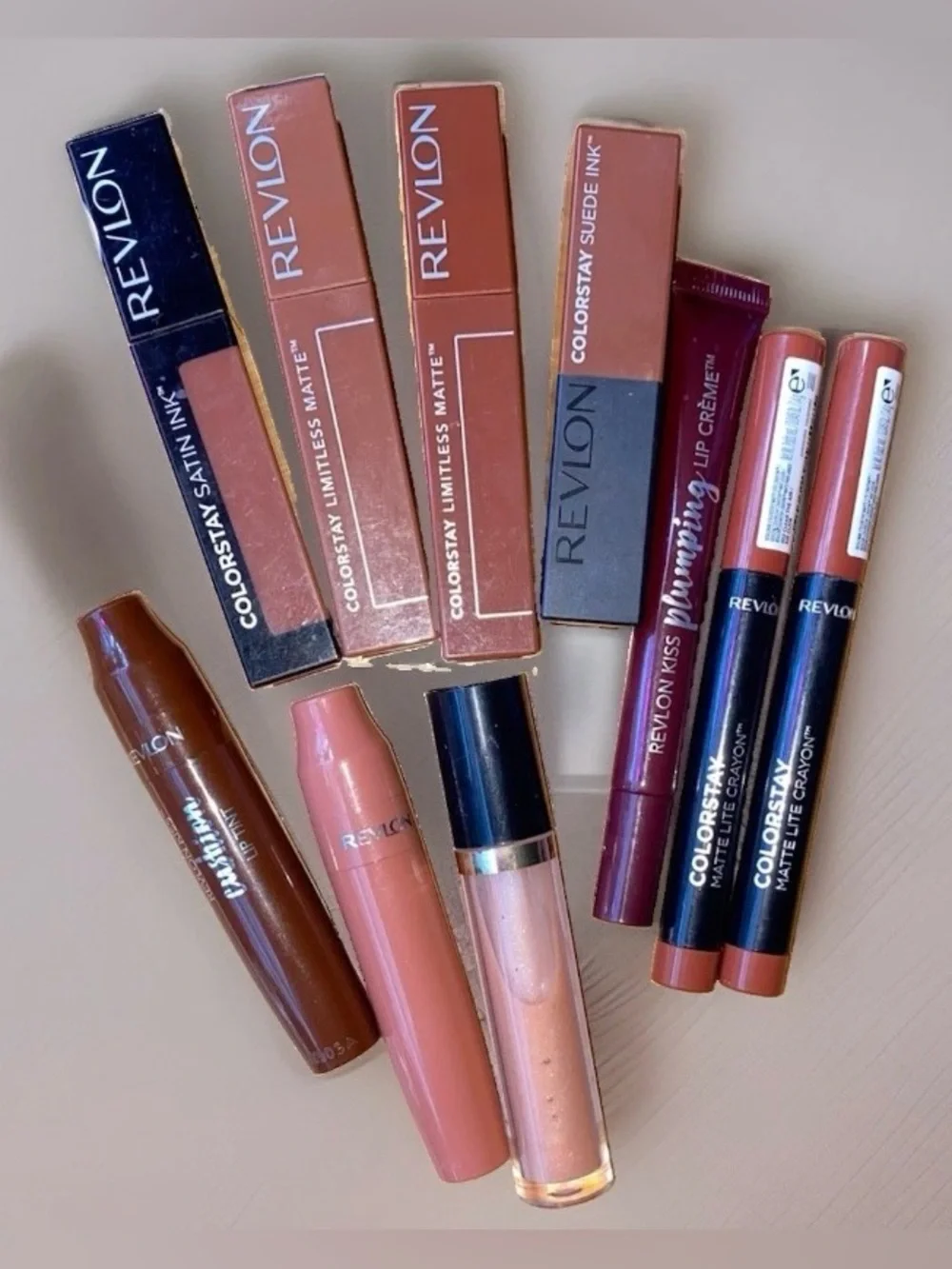 REVLON Multi-Finish 10pc Lipstick Lot Browns/Nudes ~Matte, Gloss, Crayon, Liquid